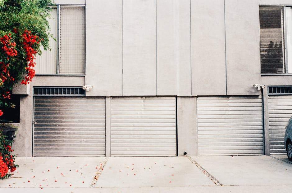 Feng Shui: Healing Crystals for Garage