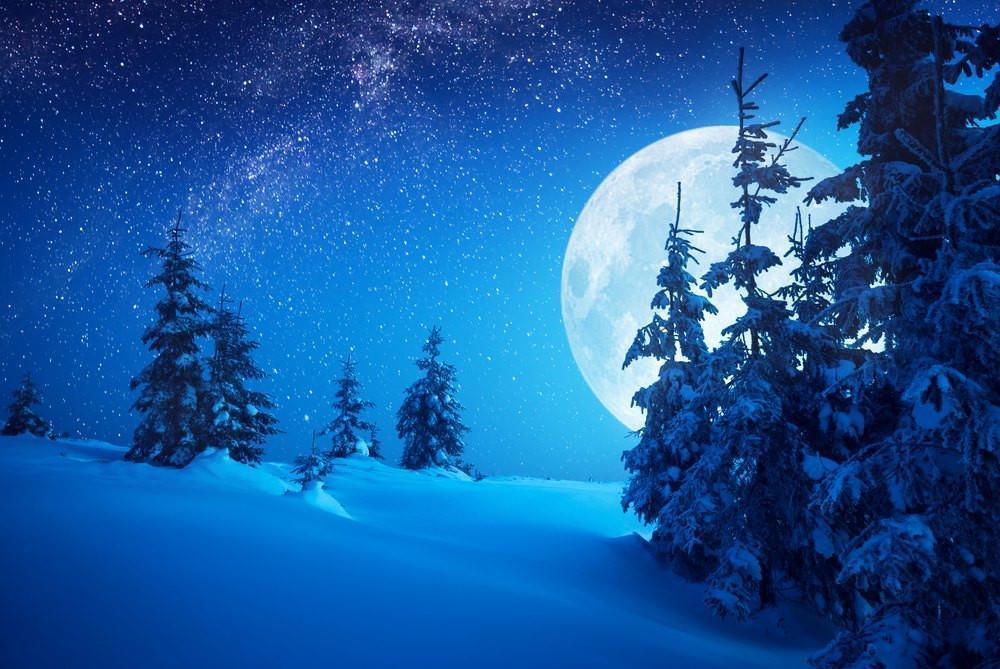 Snow Moon February + Incoming Comet: What Not To Miss
