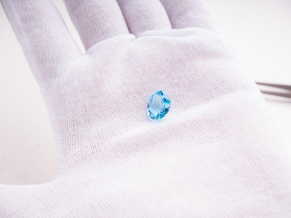 Healing Crystal Handbook: Topaz