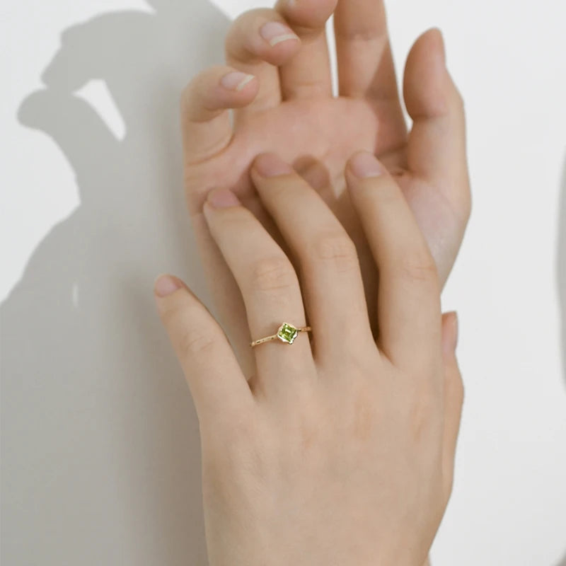 Fashion Peridot Rings for women Simple Premium Design Opening Adjustable Charm
