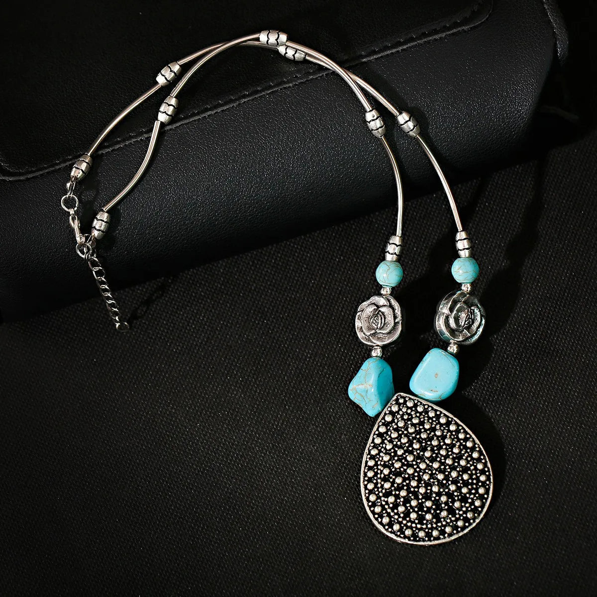 2024 Ethnic Hand Pendant Necklace Vintage TurquoisesNA2422