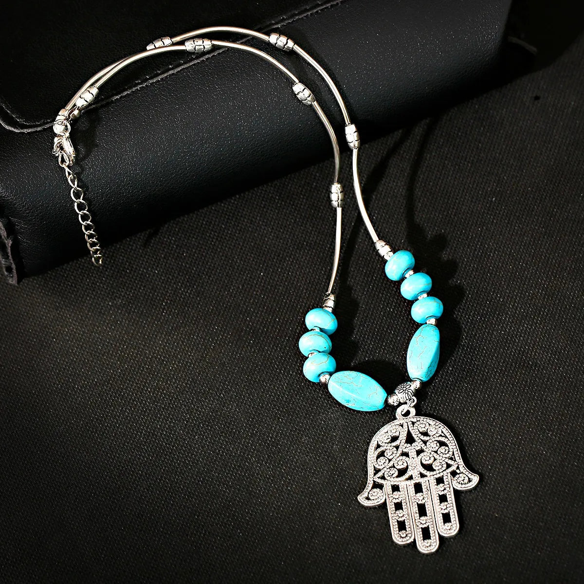 2024 Ethnic Hand Pendant Necklace Vintage TurquoisesNA2398