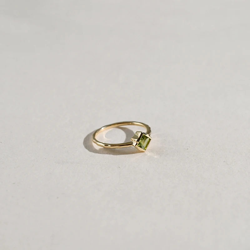 Fashion Peridot Rings for women Simple Premium Design Opening Adjustable Charm