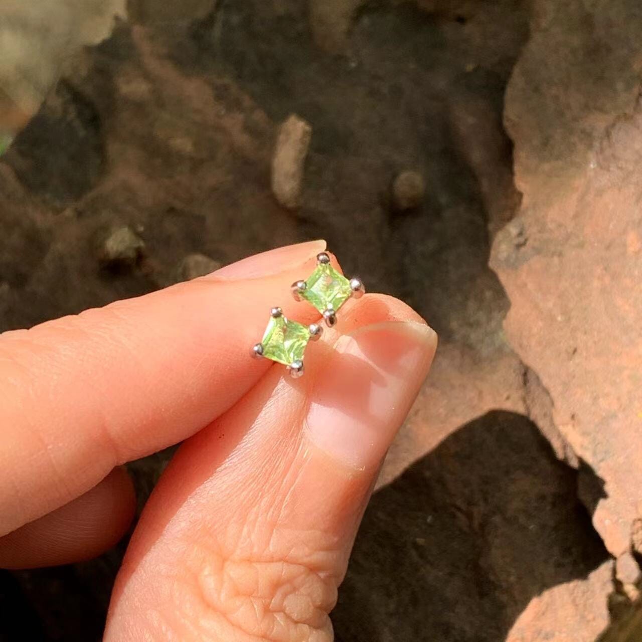 3MM Simple Peridot Silver Stud EarringsEarrings