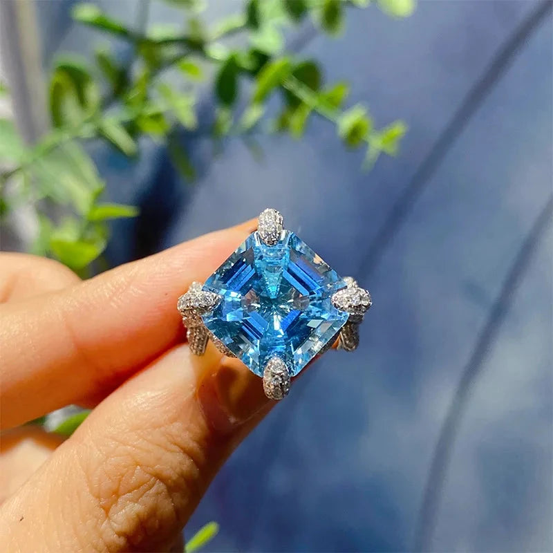 New Exquisite Inlaid Princess Cut Topaz Gemstone