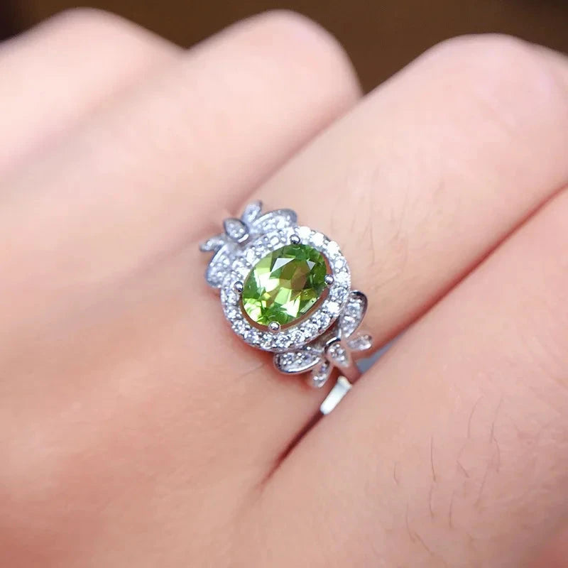 Natural Peridot Gemstone Fashion Rings001resizable