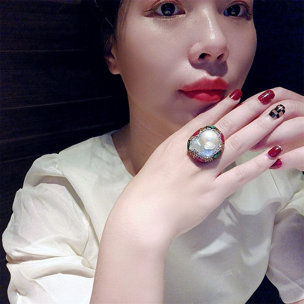 Hand-pointed Diamond Wrapping Ruby and Emerald Freshwater Pearl RingRing