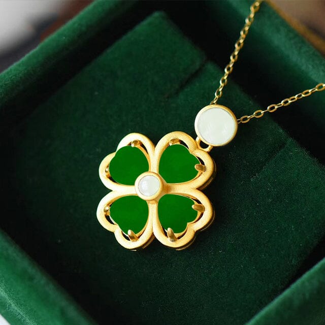 Clover Jade Pendant NecklaceNecklaceGreen