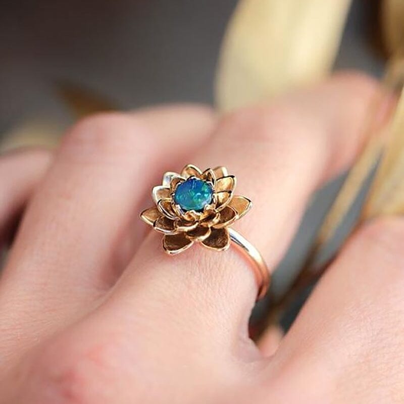 Fresh Lotus Small Moonstone RingRing