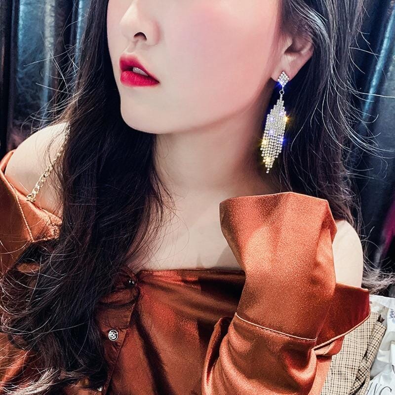 Cascading Glamour Dangling Tassel Drop EarringsEarrings