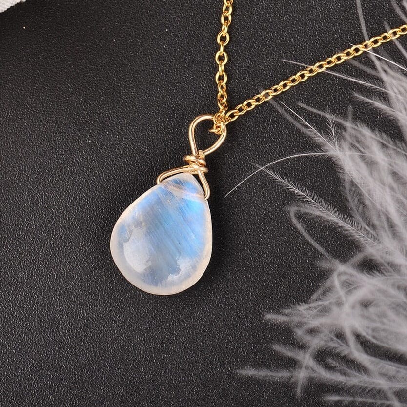 Romantic Gift Natural Moonstone Pendant NecklaceNecklace