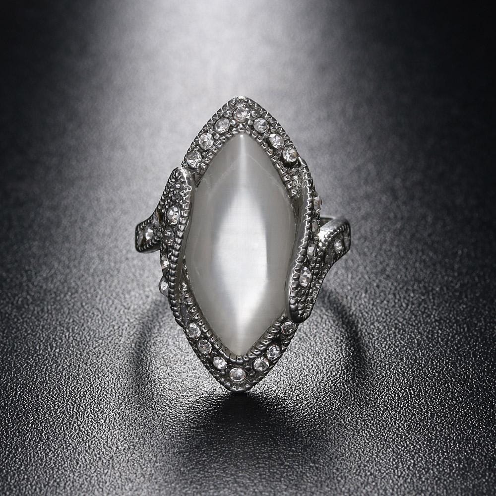 Vintage Opal RingRing