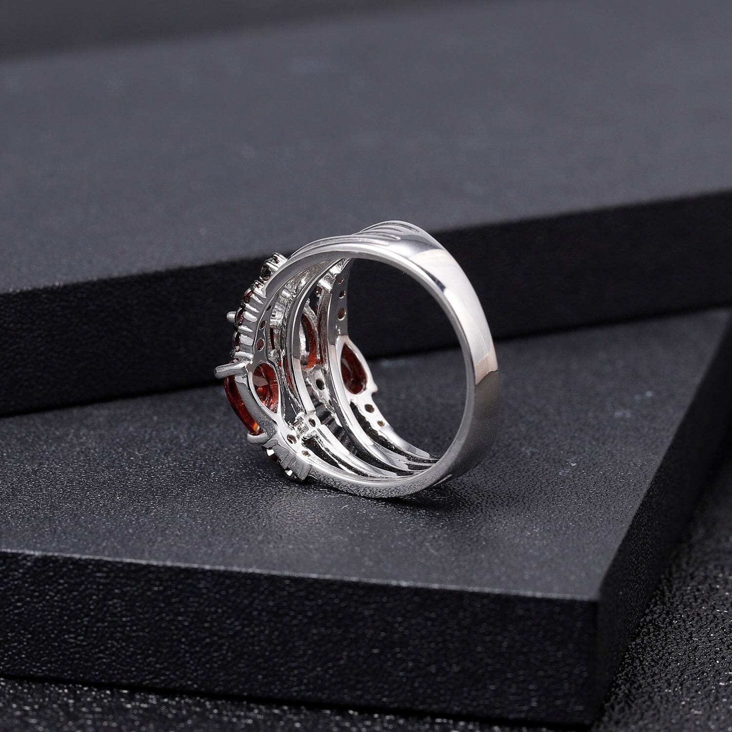 Three Stone Red Garnet Ring - 925 Sterling SilverRing