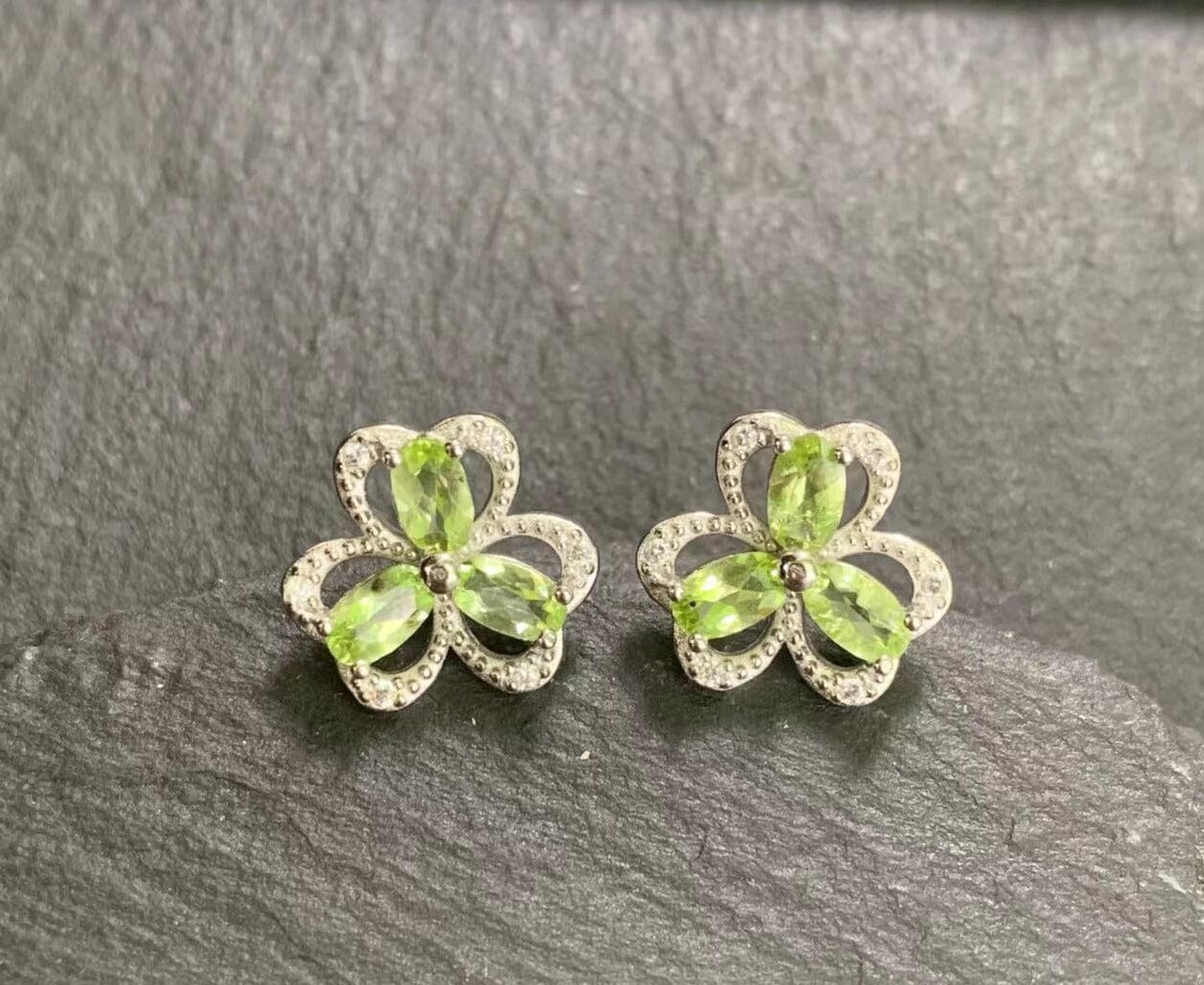 Dainty Flower Peridot Silver Stud EarringsEarrings