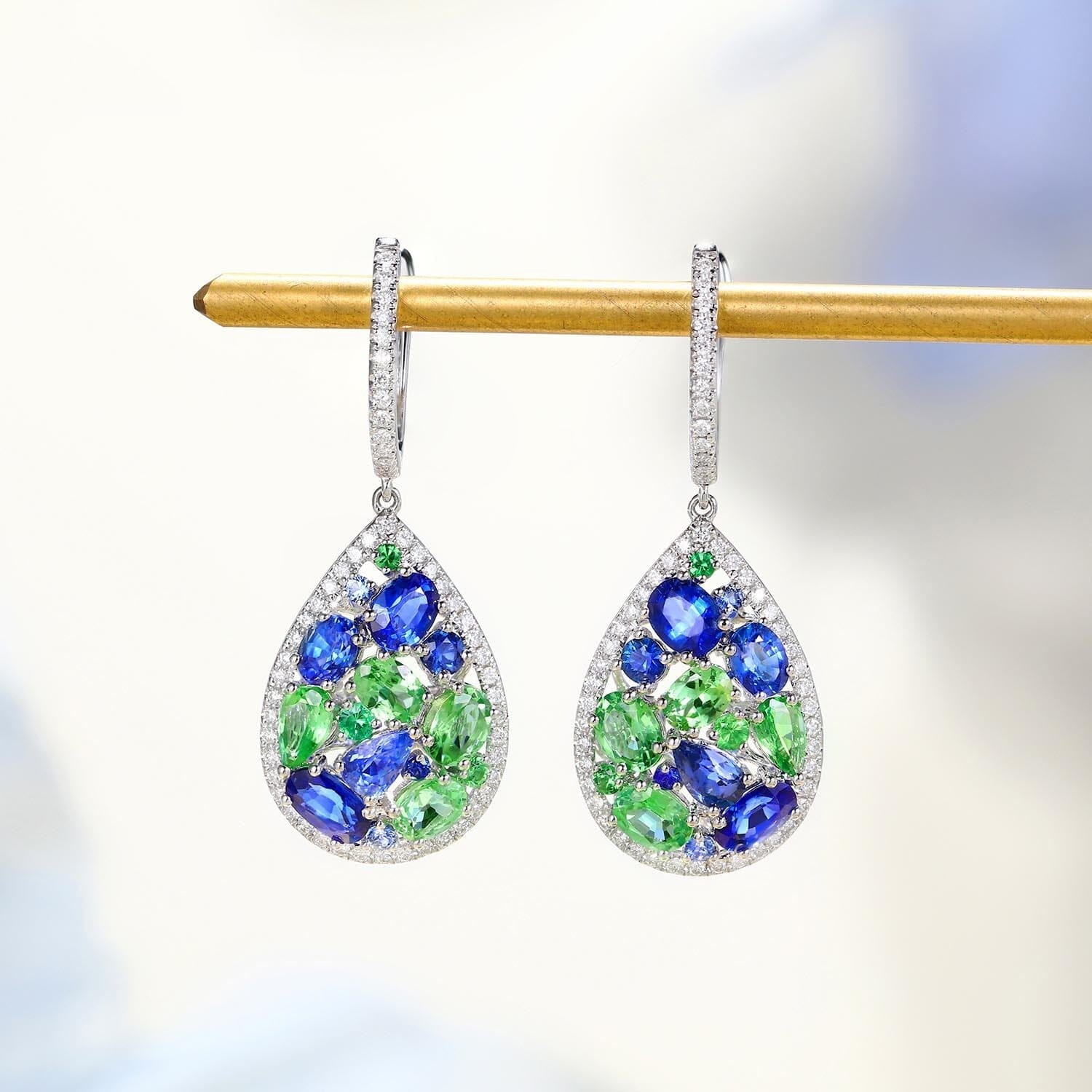 Beautiful Peridot and Sapphire Gemstone Jewelry SetNecklace