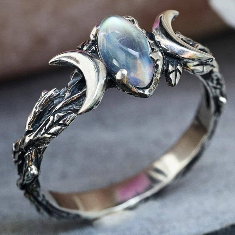 Stunning Elegant Moonstone RingsRing