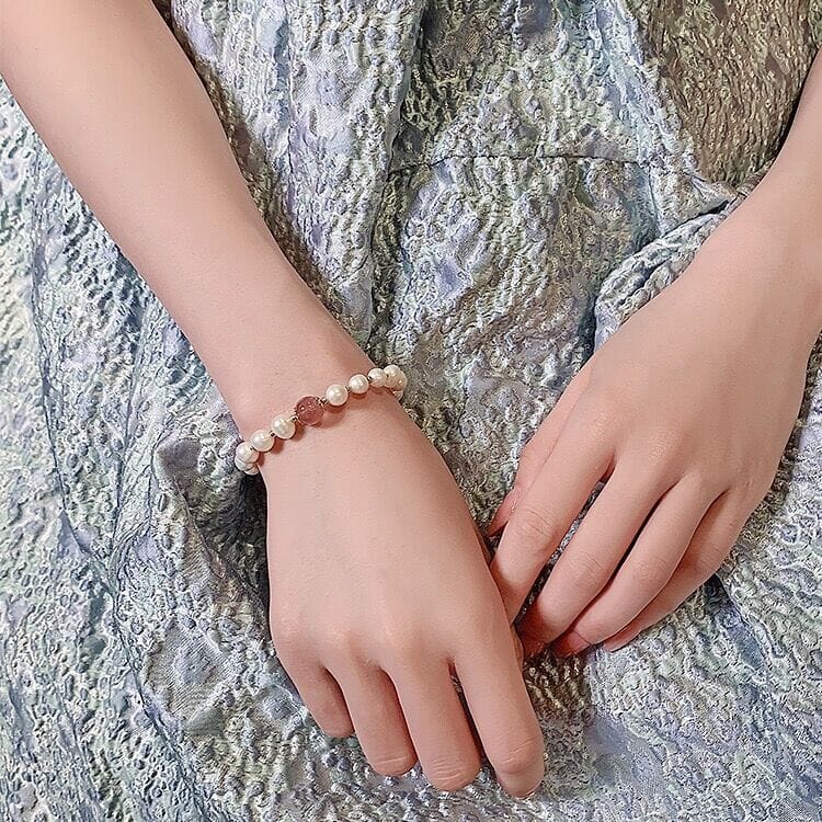 Elegance Freshwater Pearl BraceletBracelet