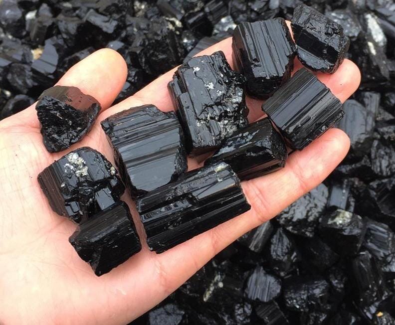 Black Tourmaline Healing StonesRaw Stone