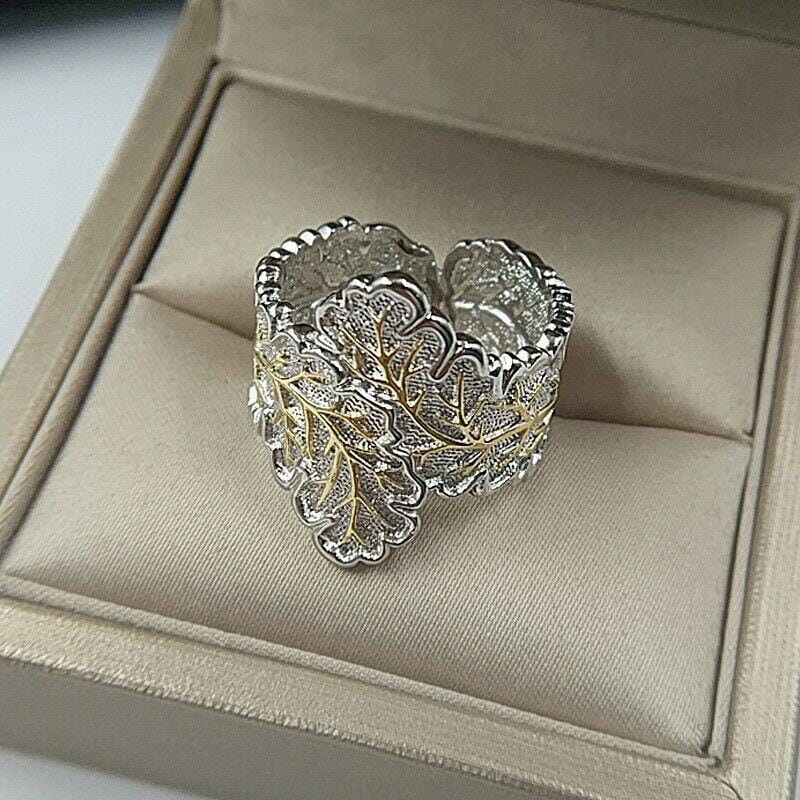 Luxury Leaf RingRing
