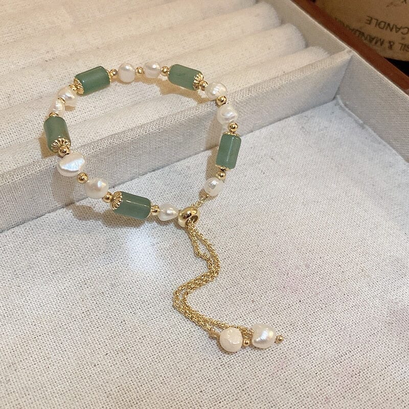 Pretty Freshwater Pearl and Jade Stone BraceletBracelet