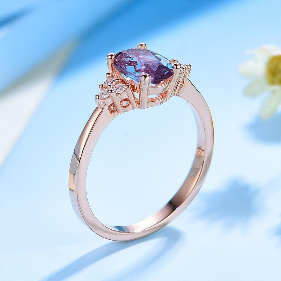 Lovely Alexandrite White Topaz Oval RingRing