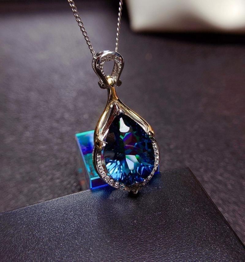 Teardrop Sapphire Crystal Pendant NecklaceNecklace