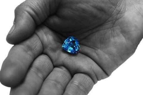 Healing Crystal Handbook: Sapphires