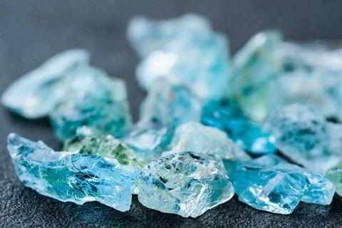 Healing Crystal Handbook: Aquamarine