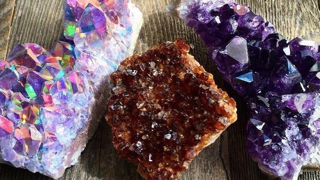 Best Crystals for Beginners | How To Use Healing Crystals - AtPerry's