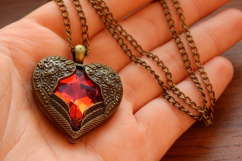 These Gemstones For Your Valentine Creates Divine Love