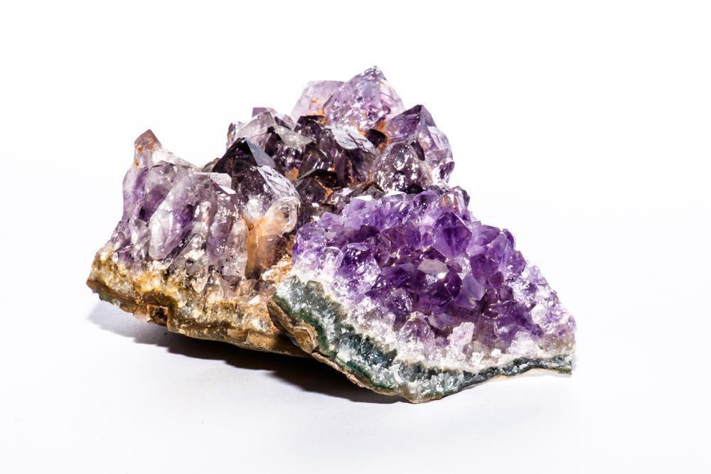 Healing Crystal Handbook: Amethyst