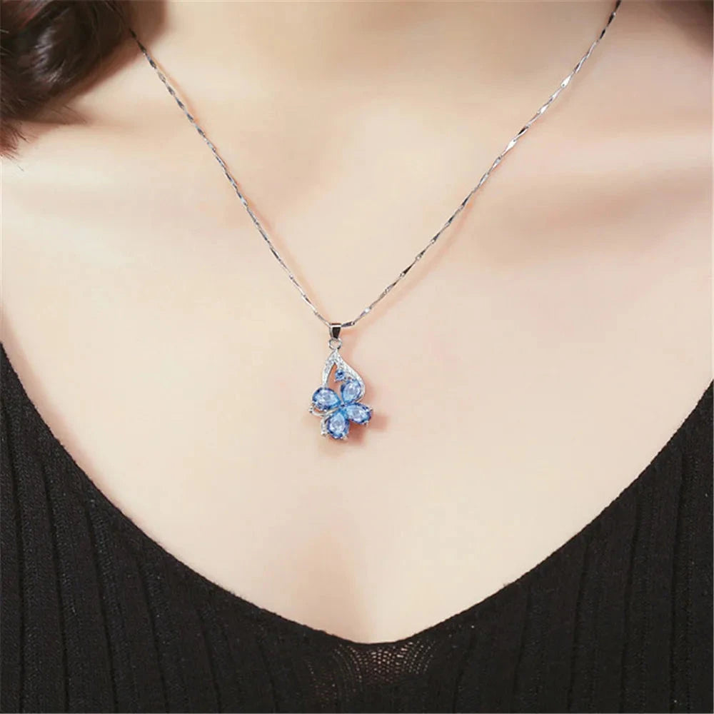 Aquamarine Gemstones Diamonds Pendant Necklaces for Women