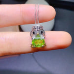 925 Sterling Silver Natural Peridot Women's lovely fresh Penguin GEM PENDANT