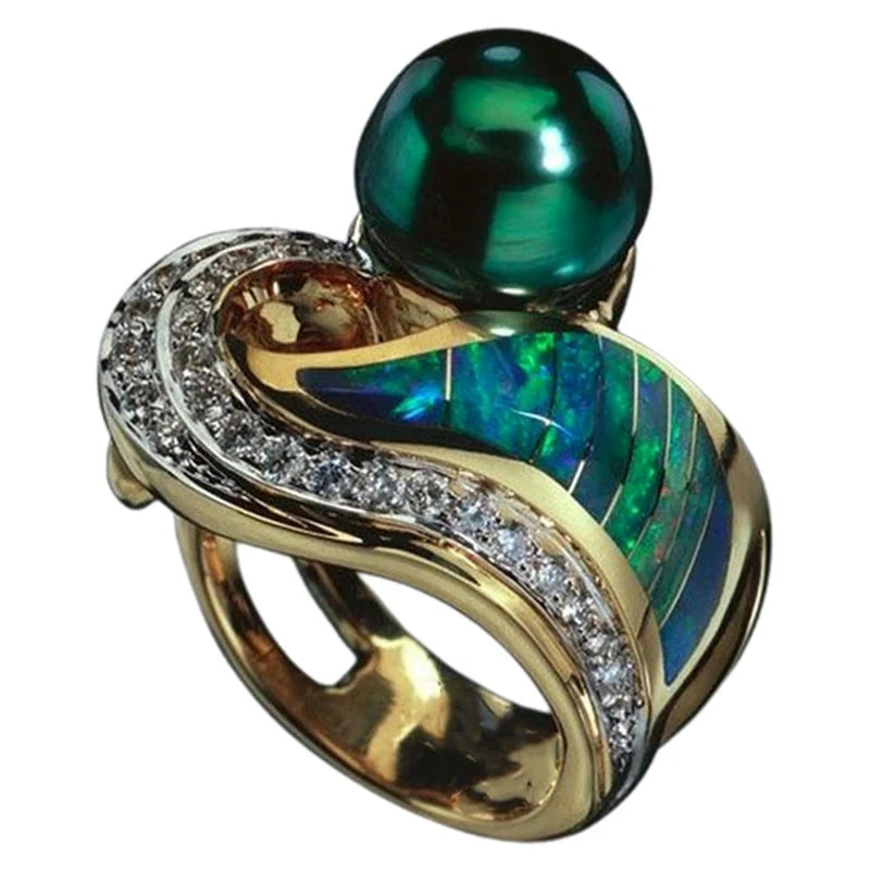 Extravagant Luxury Emerald Ring Gold