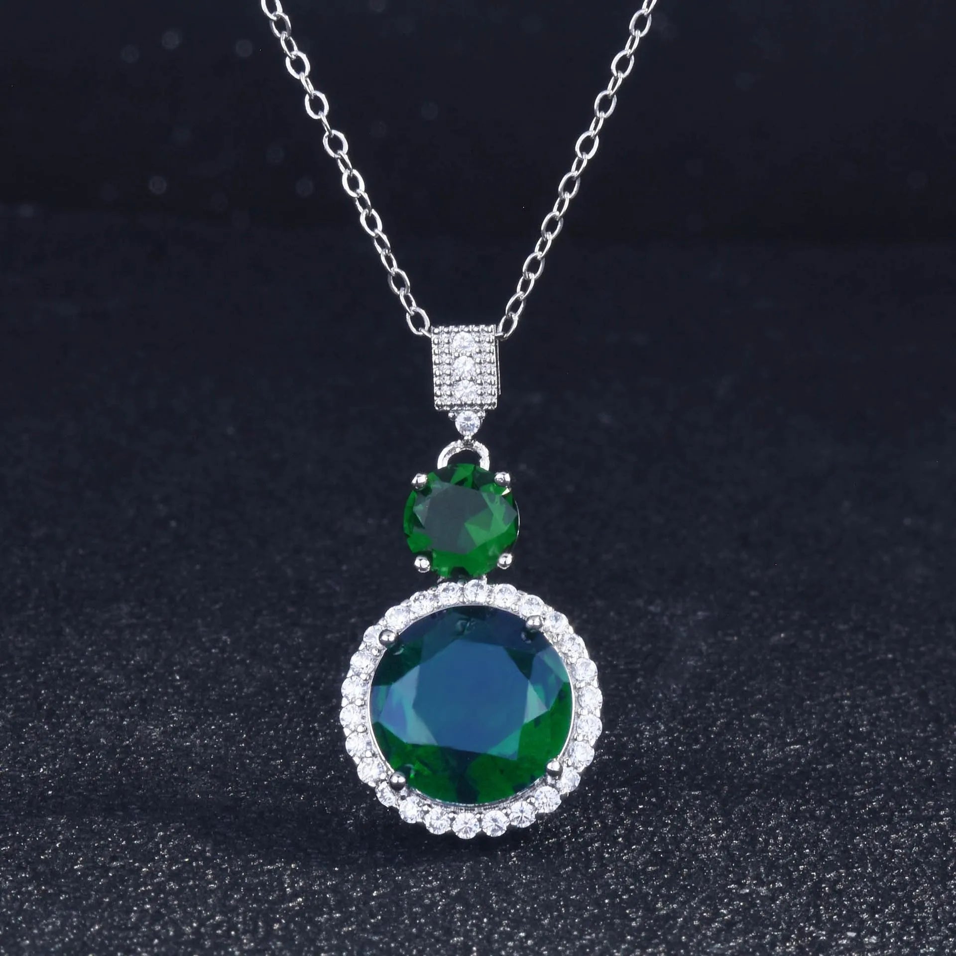 Classic Quality Round Emerald Stone Pendant NecklaceSilver Color45cm