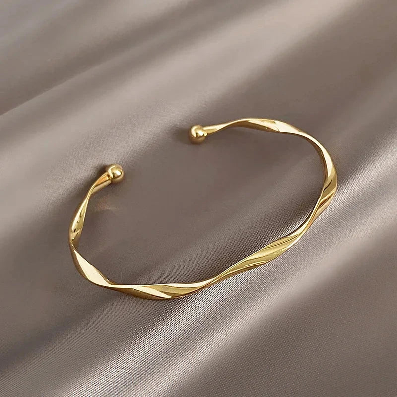 Unisex Twisted Metal Cuff Bracelet