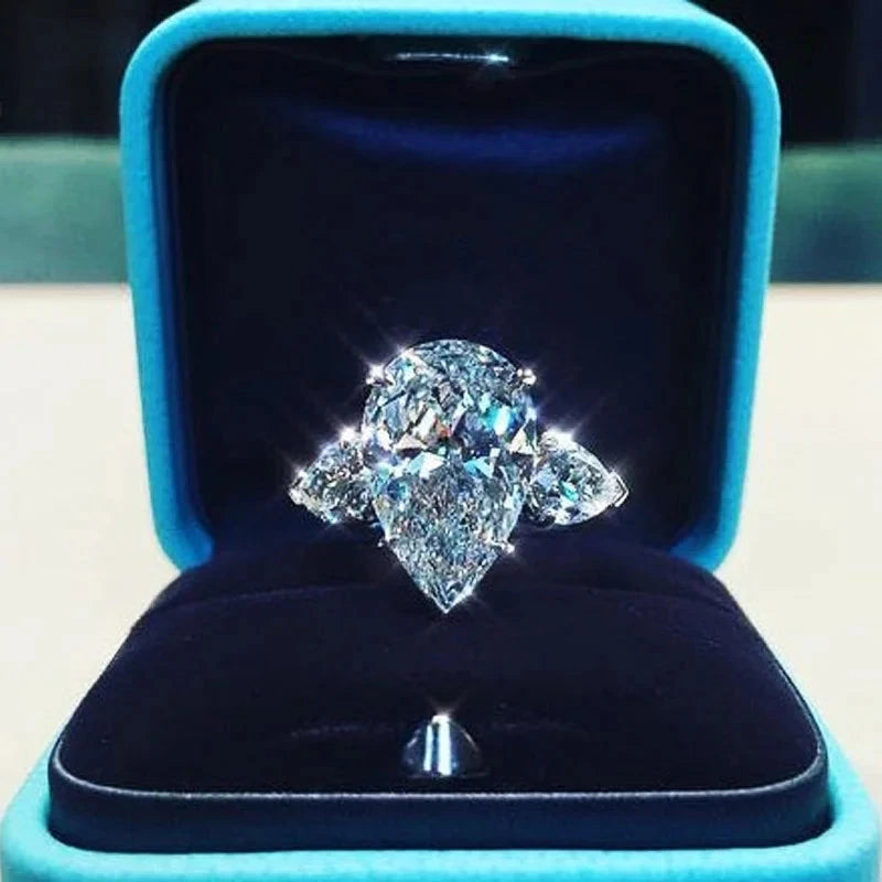 Huitan Luxury Crystal Water Drop CZ RingsF7179