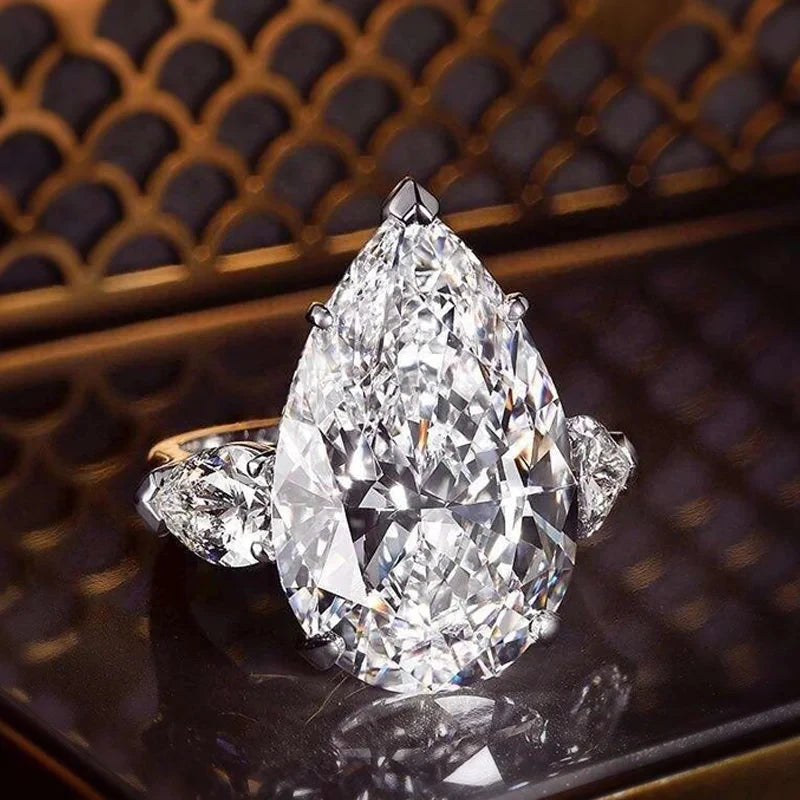 Huitan Luxury Crystal Water Drop CZ Rings