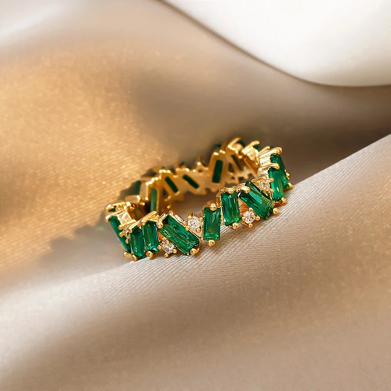 French Elegant Emerald Irregular Neo-gothic Rings7green