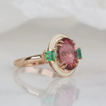 Elegant Garnet Zircon Antique Marble RingRedGold-color