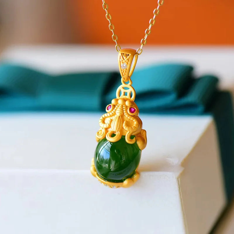 9 Karat Pendant Pear-Shaped Emerald Necklacegreen 3