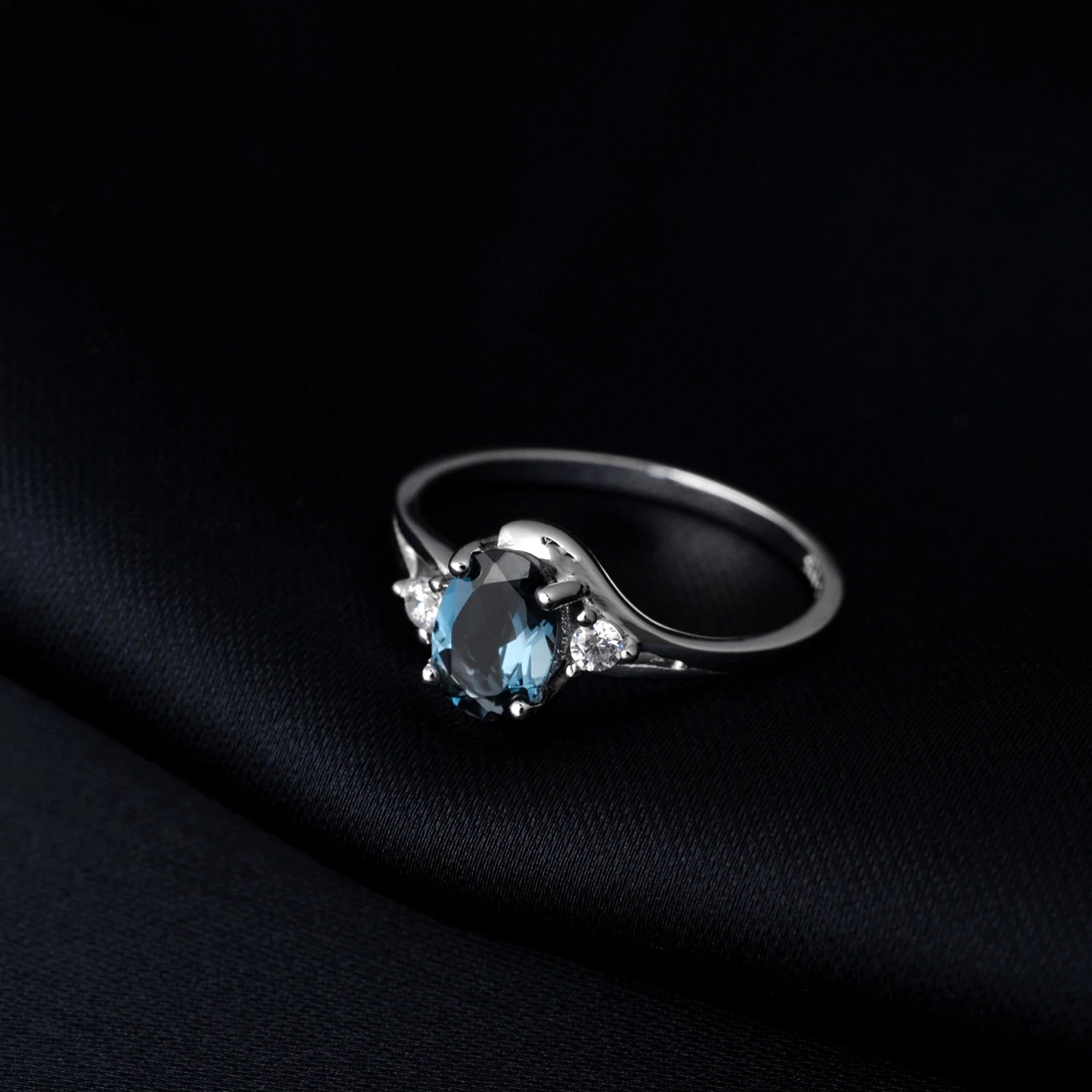 Genuine Natural Oval London Blue Topaz 925 Sterling Silver Solitaire Ring