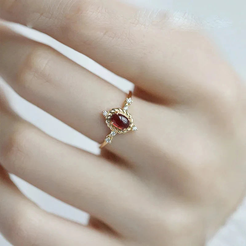 Retro Exquisite Oval Wreath Ruby Ring