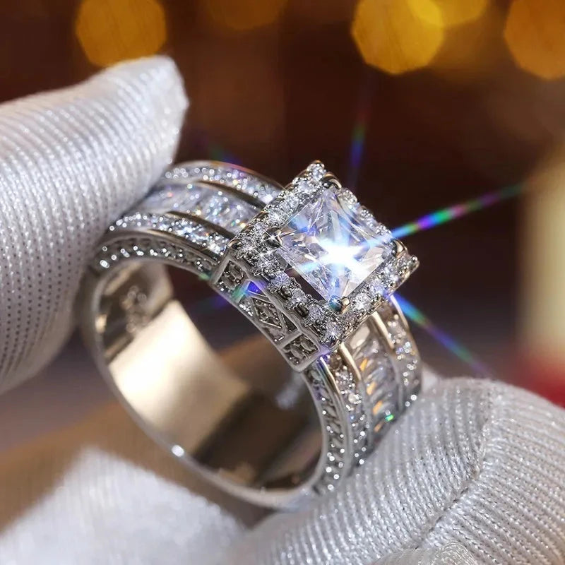 Huitan Princess Cut CZ Ring for Women – Gold/Silver
