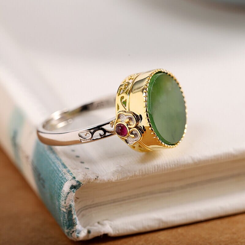 Chalcedony Hetian Jasper Exquisite Resizable RingRing