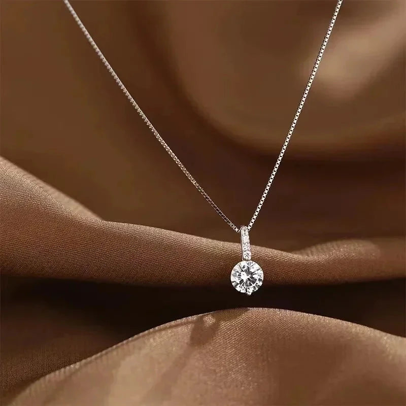 Minimalist Silver Round Zircon Necklace