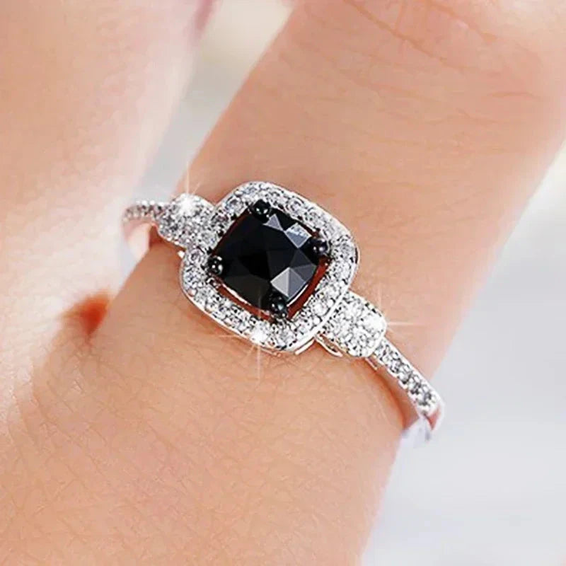 Charming Black Crystal Wedding Ring for Women