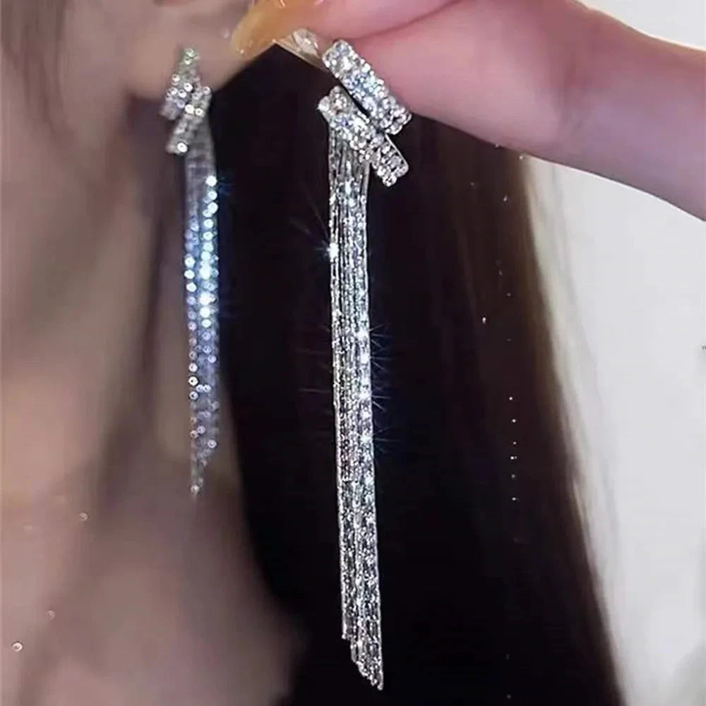 Elegant Snowflake Stud EarringsED269
