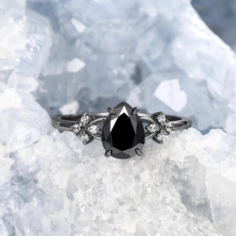 European and American Black-Plated Gun Black Water-Drop Shaped Zircon Inlaid