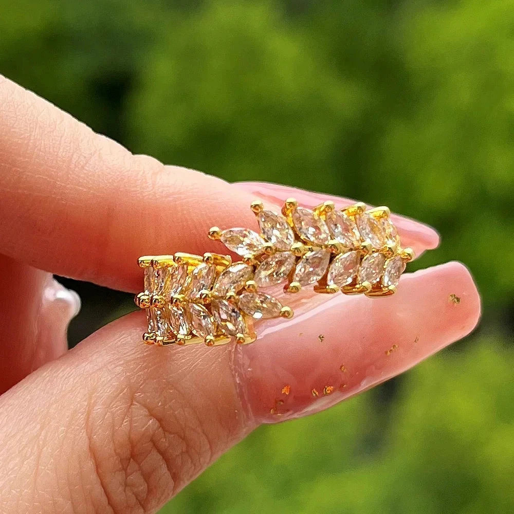 Leaf Design Cubic Zirconia Statement Ring for WomenF17286